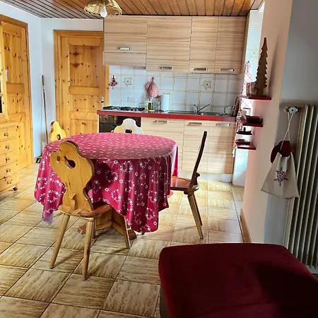 Casa Amabile - Mansarda In Legno Con Balcone A 10km Da Bormio E 25km Da Livigno Appartement Clevolo