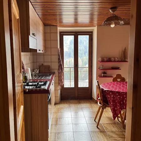 In Legno Con Balcone A 10min Da Bormio Semogo