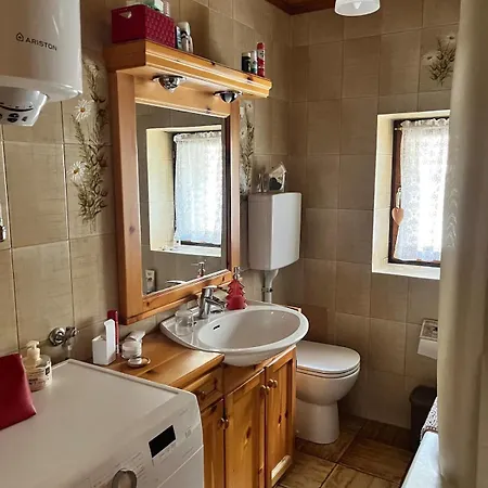 Casa Amabile - Mansarda In Legno Con Balcone A 10km Da Bormio E 25km Da Livigno Appartement