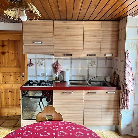 Appartement Casa Amabile - Mansarda In Legno Con Balcone A 10km Da Bormio E 25km Da Livigno